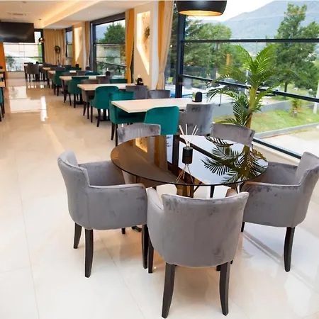 Amicus Hotell 4*